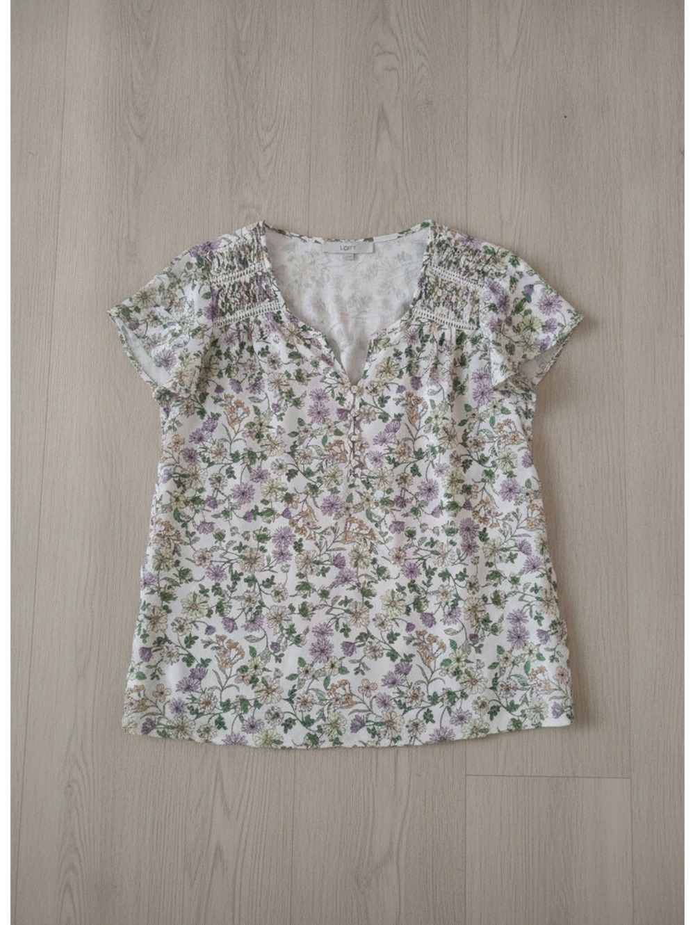 LOFT Floral Smocked Flutter Sleeve Blouse White Purple Green Size Large